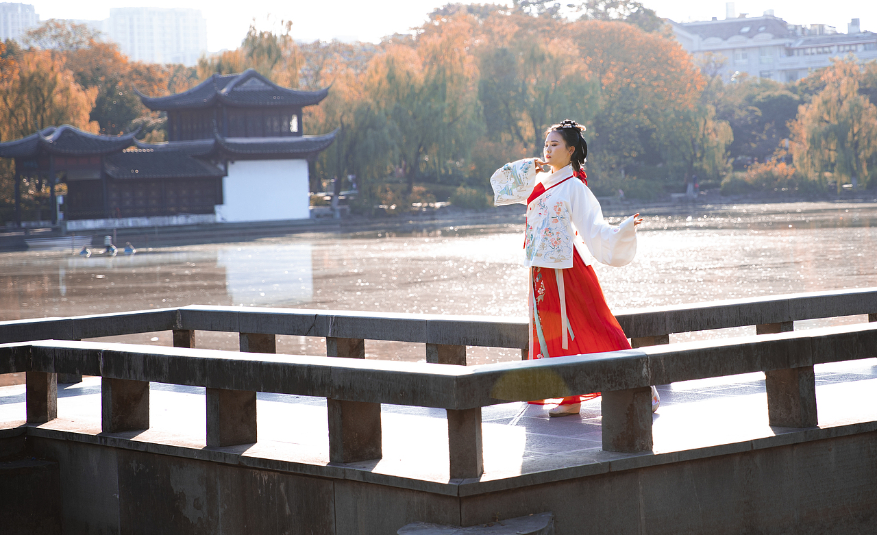 汉服人像摄影（图ZMTkwMjYwMDM2） - 人像摄影 - 站酷设计师王世荣原创素材 - 站酷ZCOOL