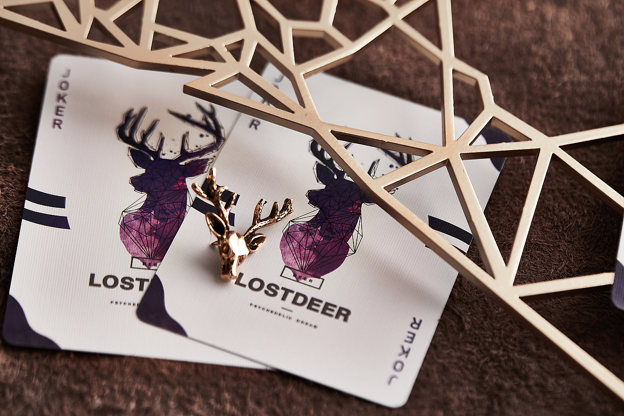 产品摄影-扑克牌-Lost Deer（图ZMTQ4NTg0MDQw） - 产品摄影 - 站酷设计师柏克珀紙品工作室原创素材 - 站酷ZCOOL