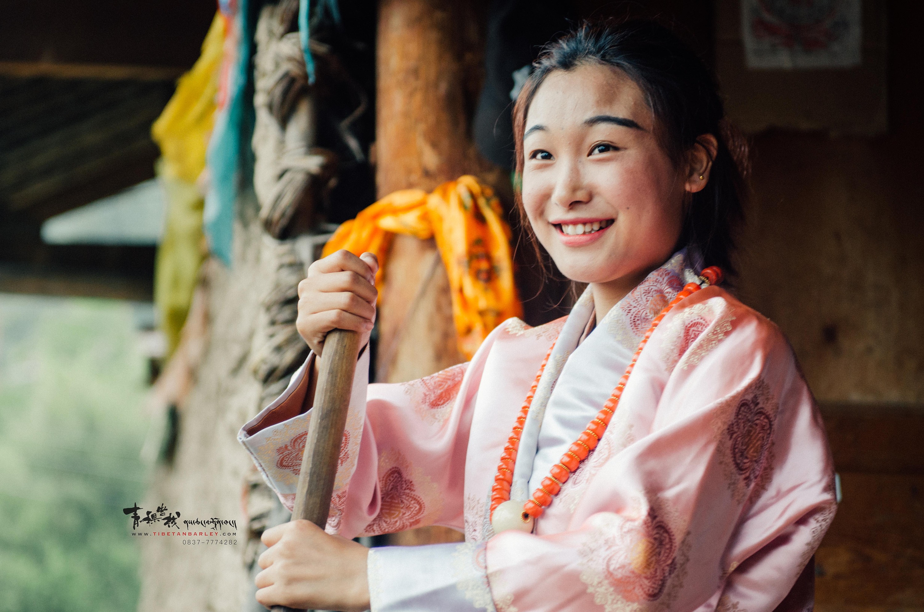 九寨沟《藏装体验》传统藏族村寨|摄影|人像摄影|尧