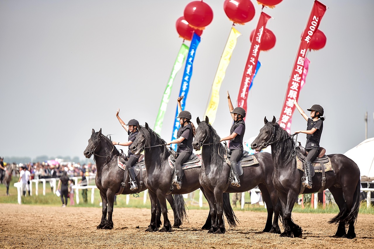 热情奔放的蒙古族庆祝2019中国草原蒙古马文化节