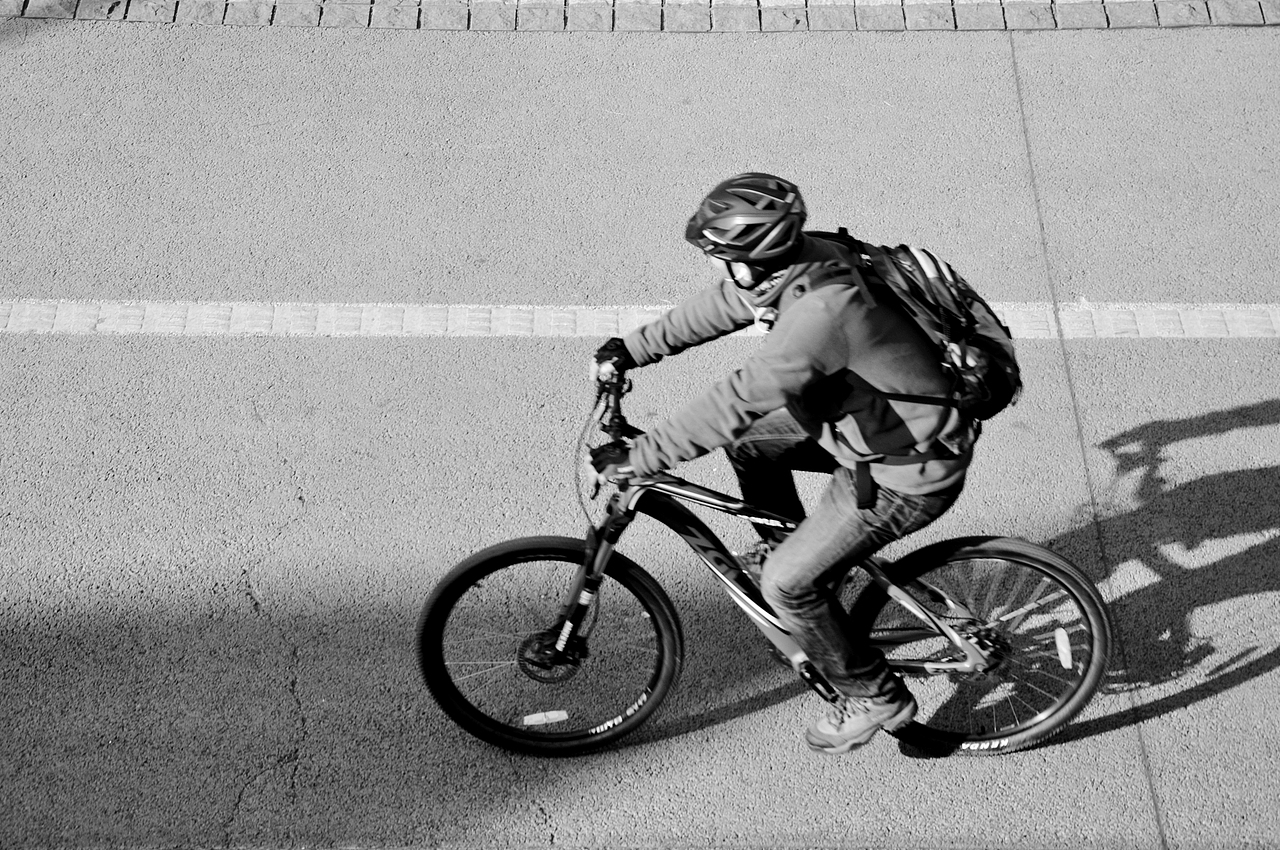 《自从忘记你之后，我连个可以思念的人都没有……》（图ZMTQ5MzE3MjA=） - 人文/纪实摄影 - 站酷设计师恩林Vincent原创素材 - 站酷ZCOOL