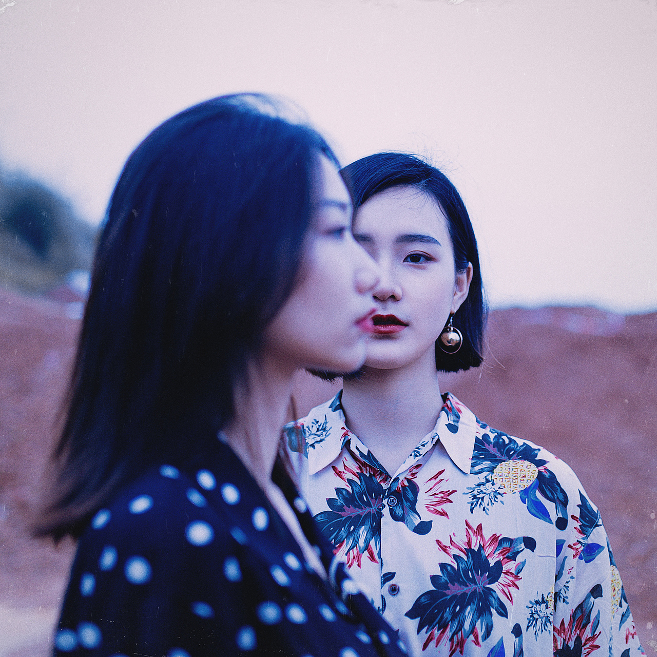 阴雨天（图ZMTIzMTg4OTEy） - 人像摄影 - 站酷设计师爱拍照的莫莫原创素材 - 站酷ZCOOL