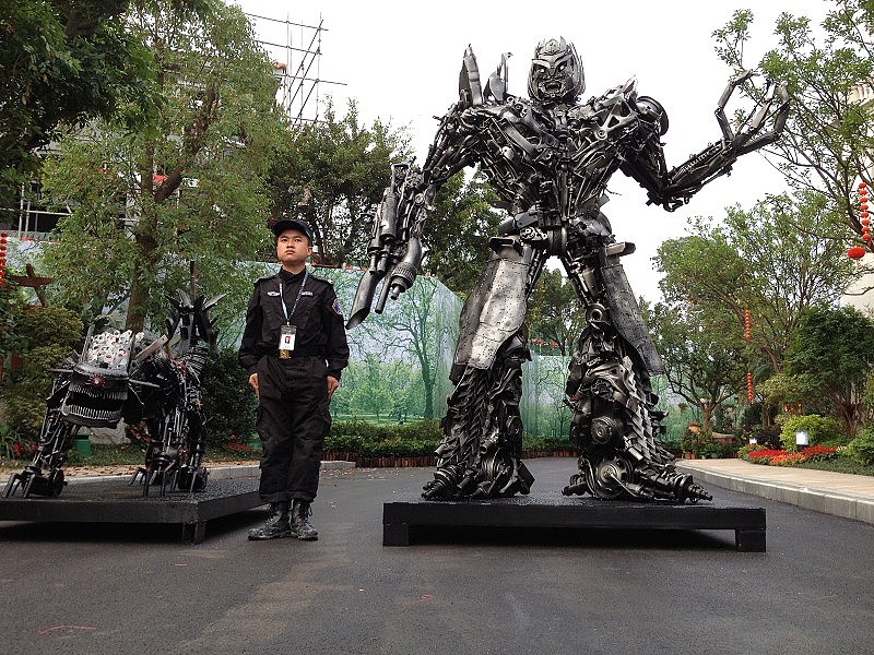 深圳铁韵星钢雕