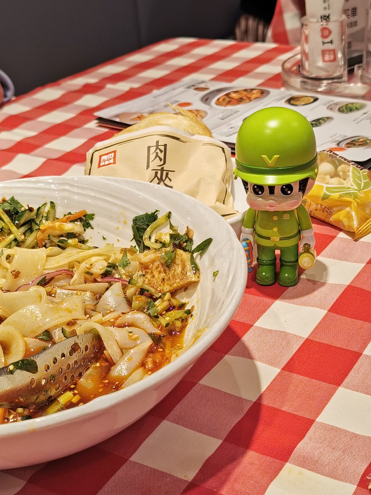 带着小兵看世界