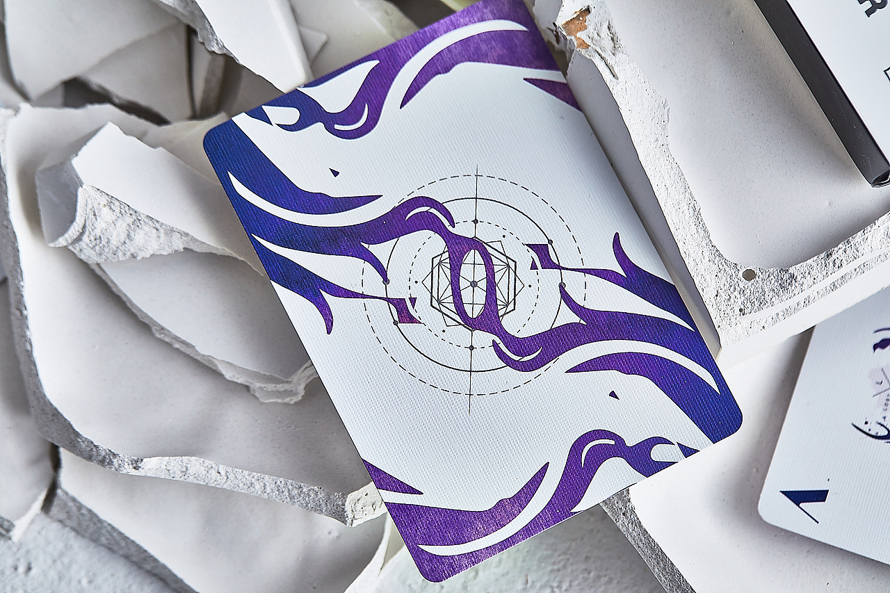 产品摄影-扑克牌-Lost Deer（图ZMTQ4NTg0OTY4） - 产品摄影 - 站酷设计师柏克珀紙品工作室原创素材 - 站酷ZCOOL