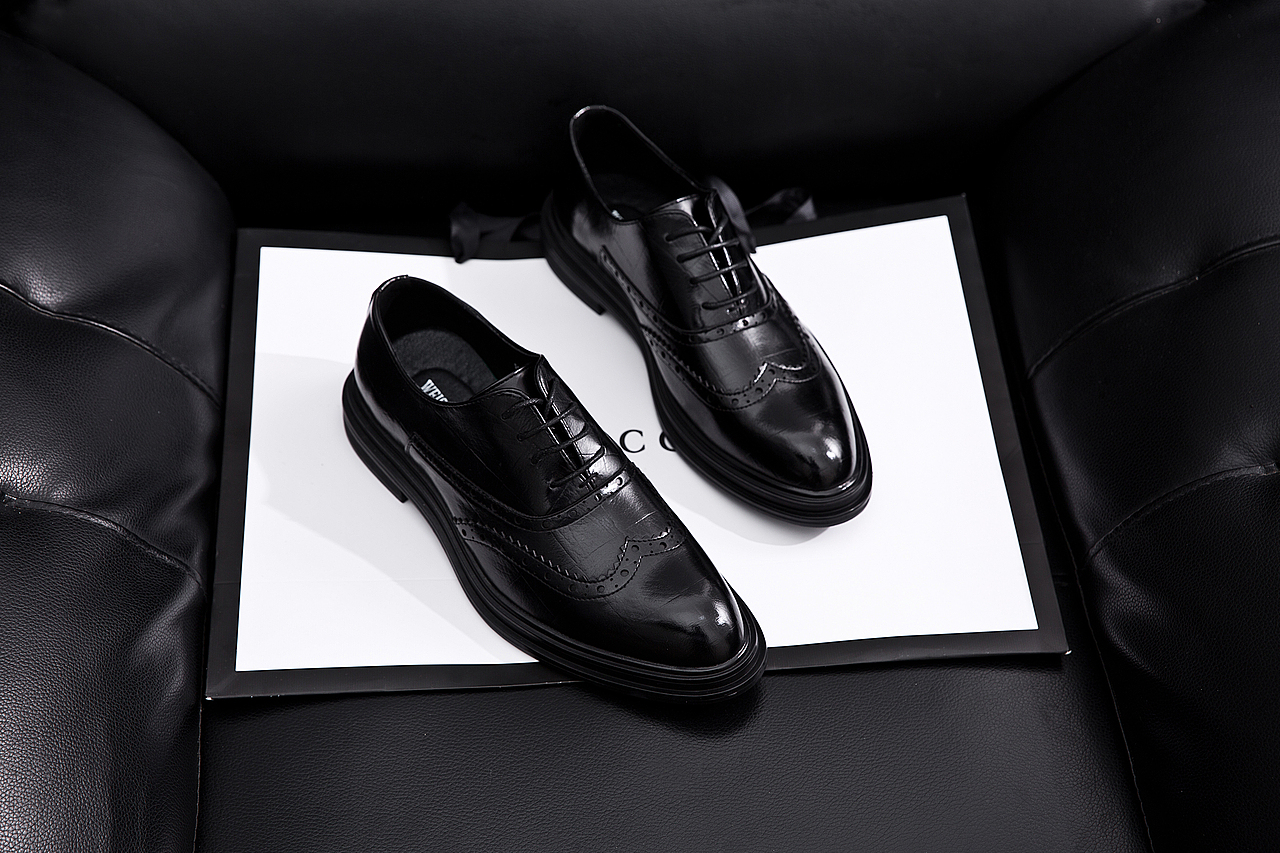 春季男鞋韩版英伦潮鞋休闲商务正装皮鞋男士拍摄照片