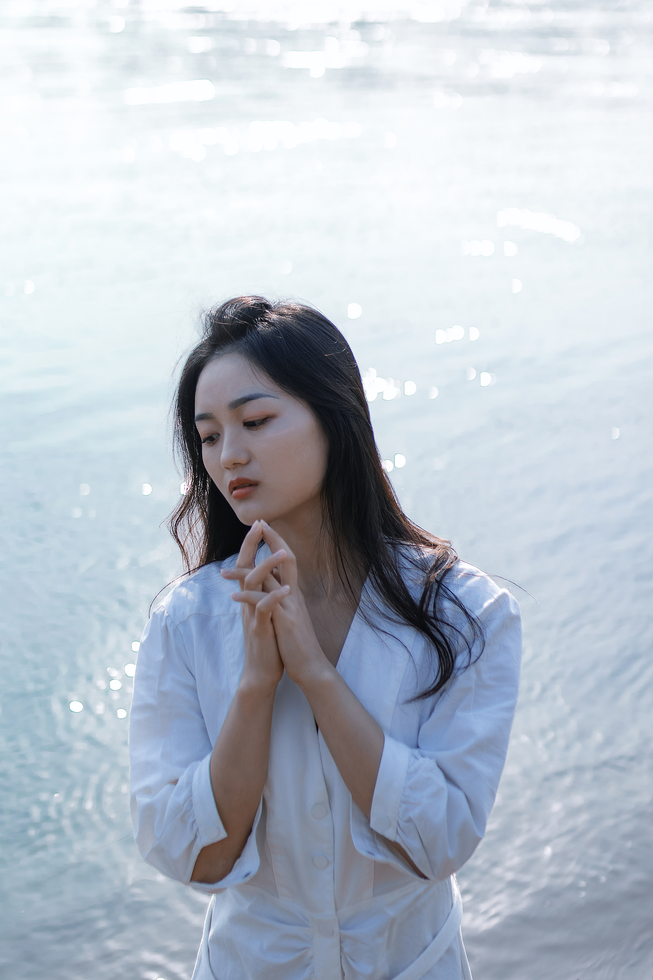 我想虔诚地祈祷,我不想长大。