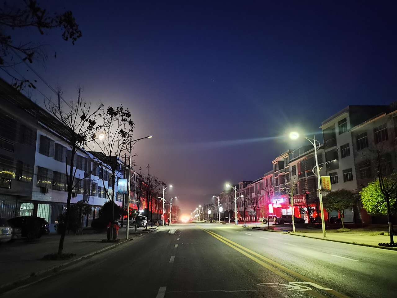 夜晚的街道_墨墨777-站酷zcool