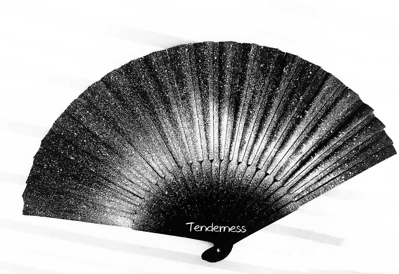 文梓惜黑白手绘