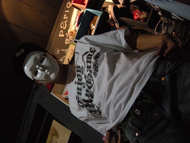 PARLOR小店&nbsp;及自己印的T