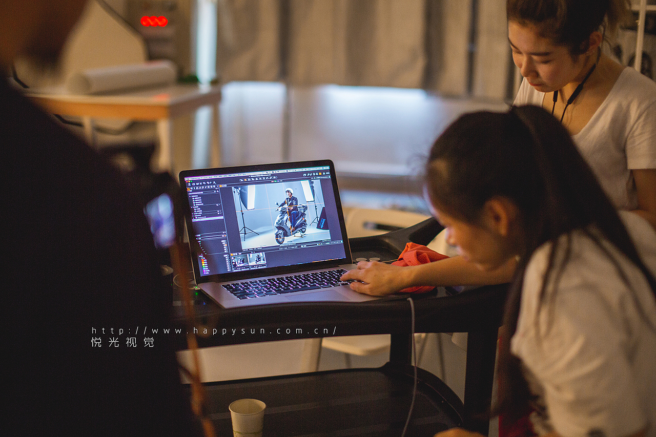 雅迪电动车拍摄