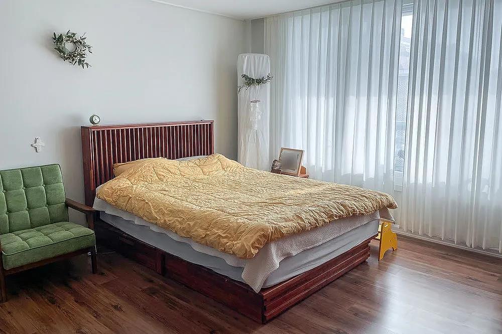 硬装非常简单,软装也只买基础款