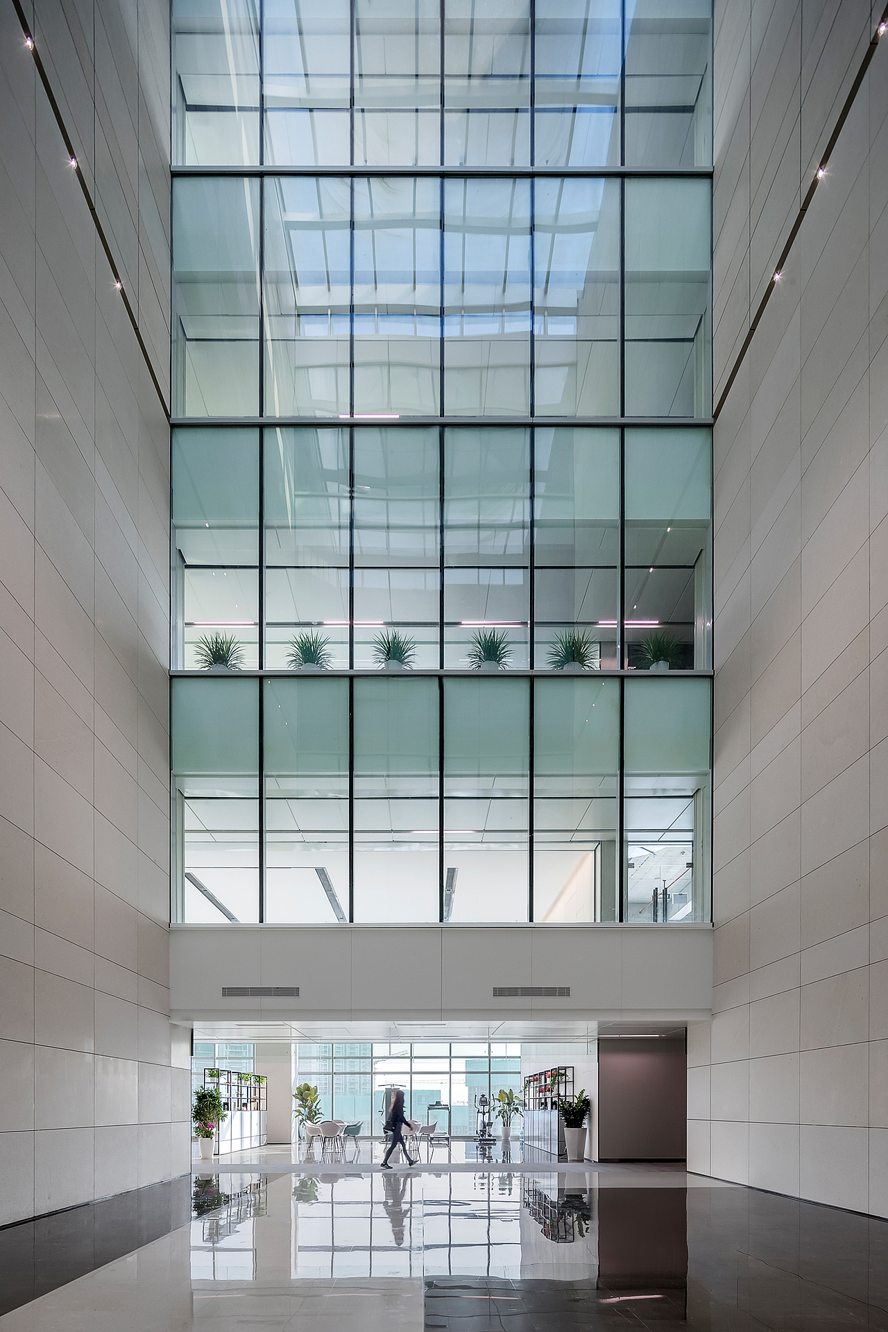 办公空间/招商深圳中港大厦（图ZMjU1NTc1OTgw） - 环境/建筑摄影 - 站酷设计师疯筝1978原创素材 - 站酷ZCOOL