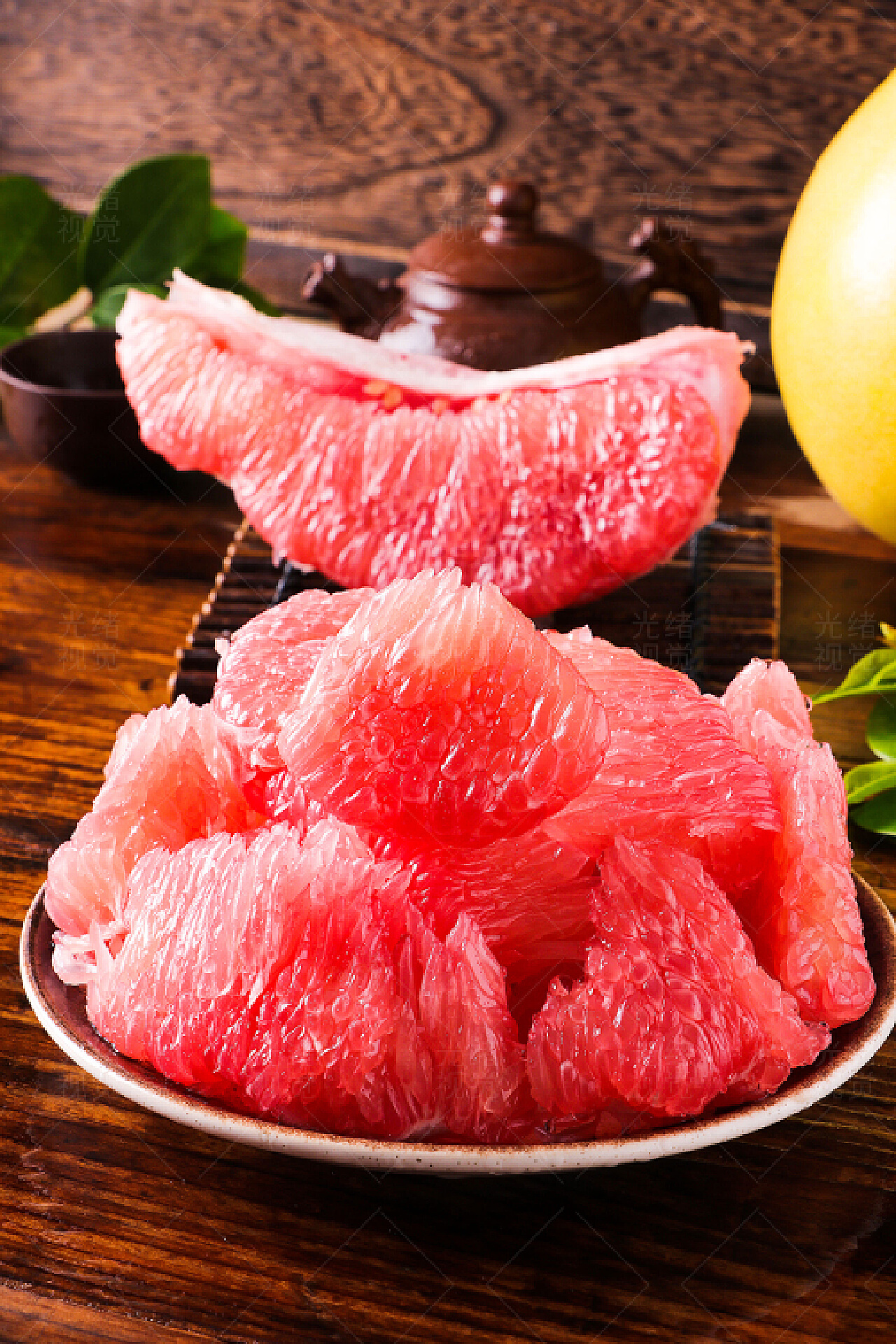 美食水果红色柚子果肉高清摄影大图-千库网