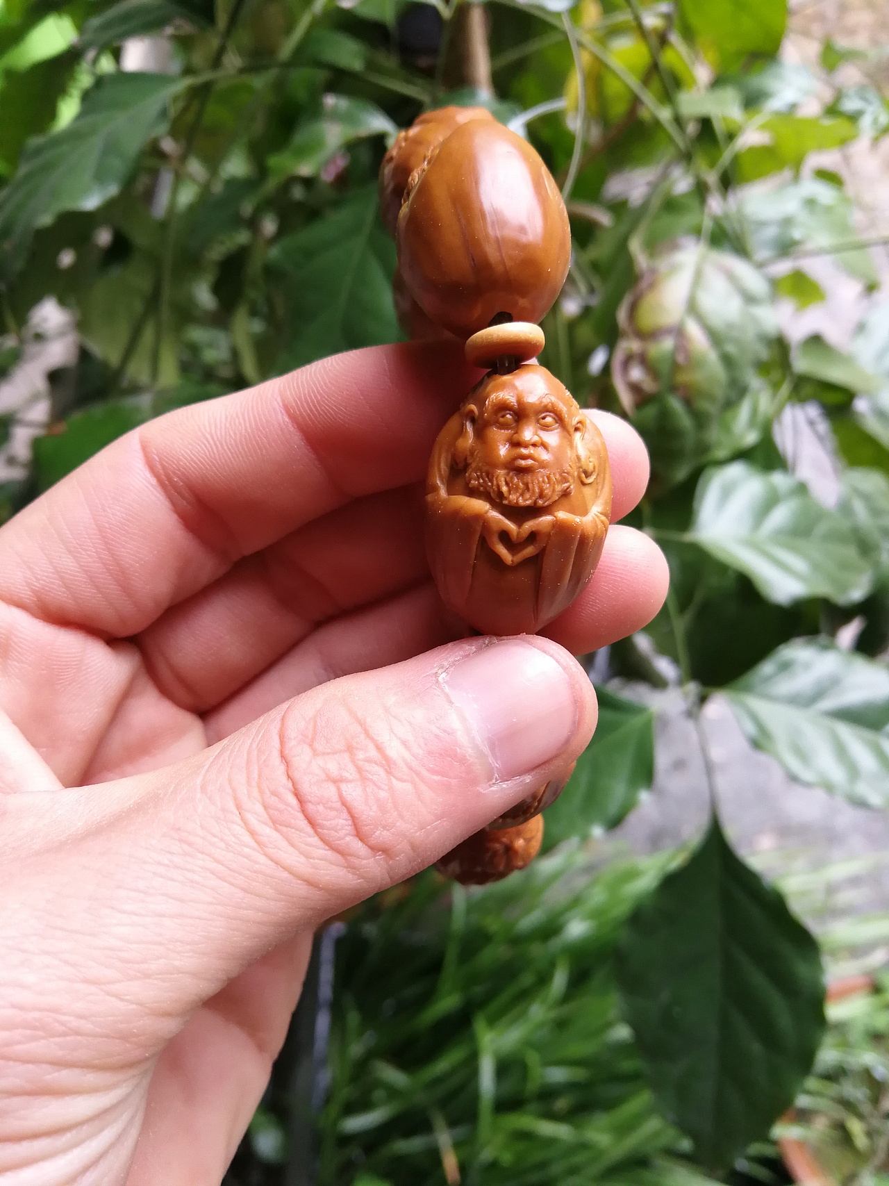 橄榄核的魅力（图ZMTAxOTM0MTAw） - 工艺品设计 - 站酷设计师yqdkys原创素材 - 站酷ZCOOL