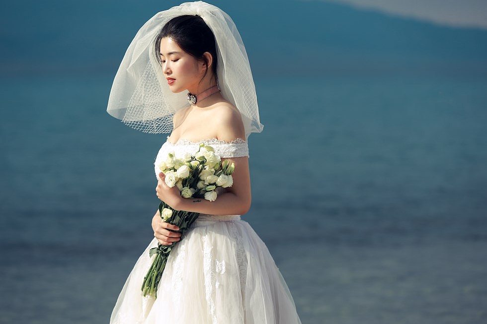 旅拍婚纱照好去处:云和山的彼端——新疆赛里木湖