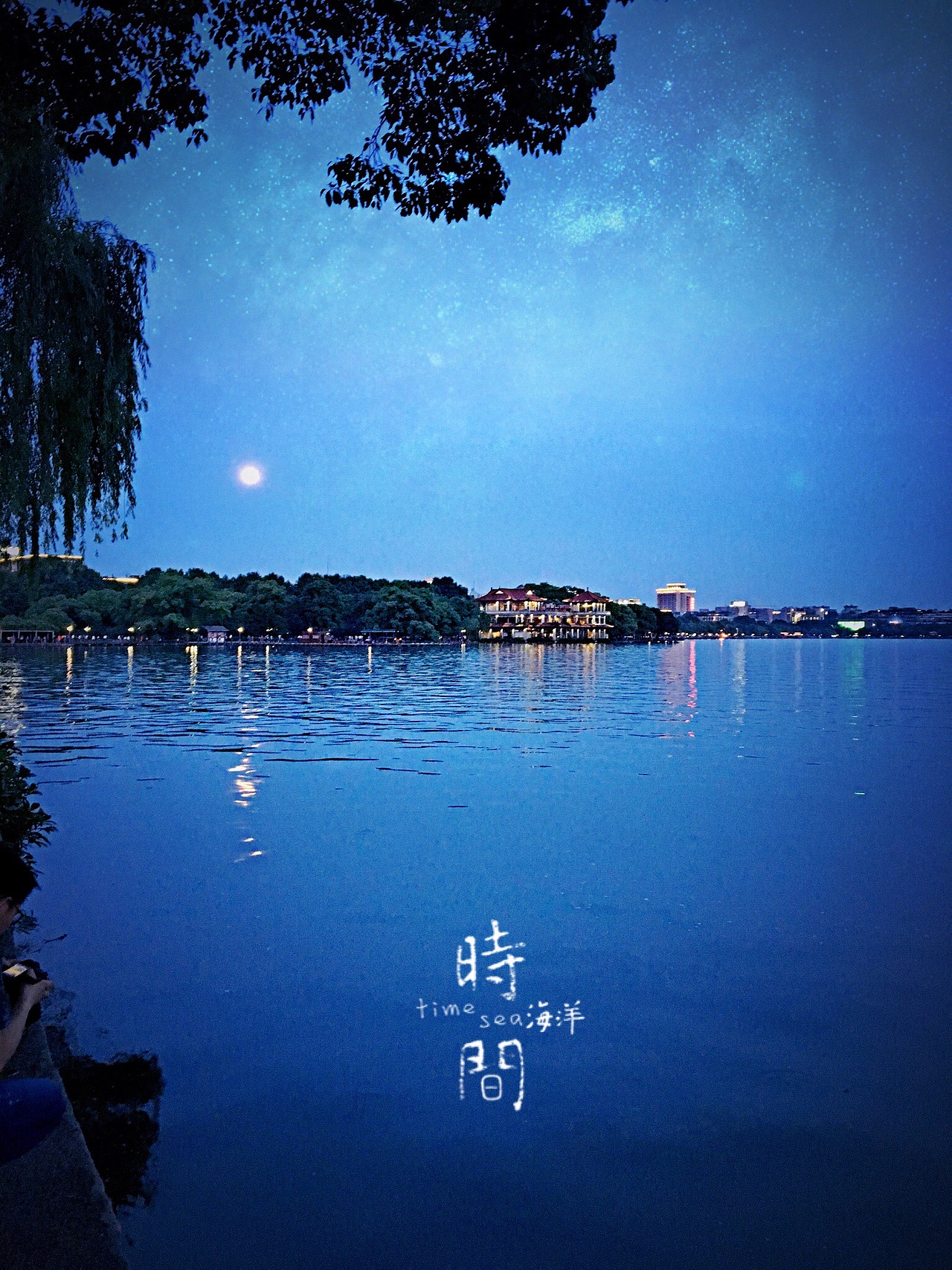 杭州西湖夜