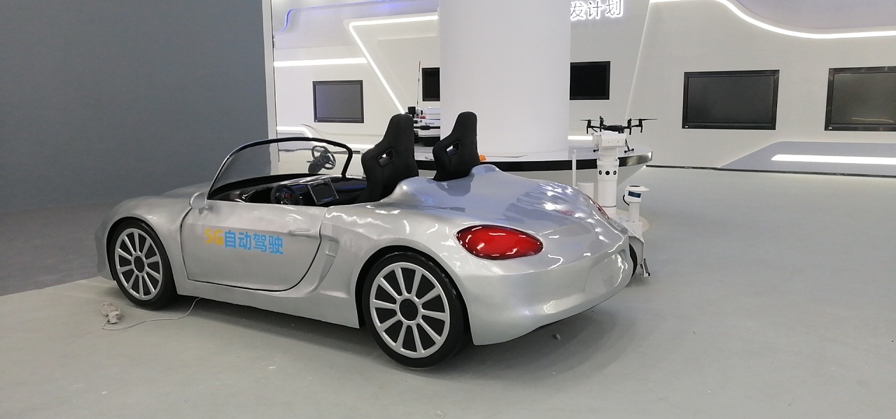 玻璃钢汽车模型雕塑 造型雕塑 展览道具雕塑