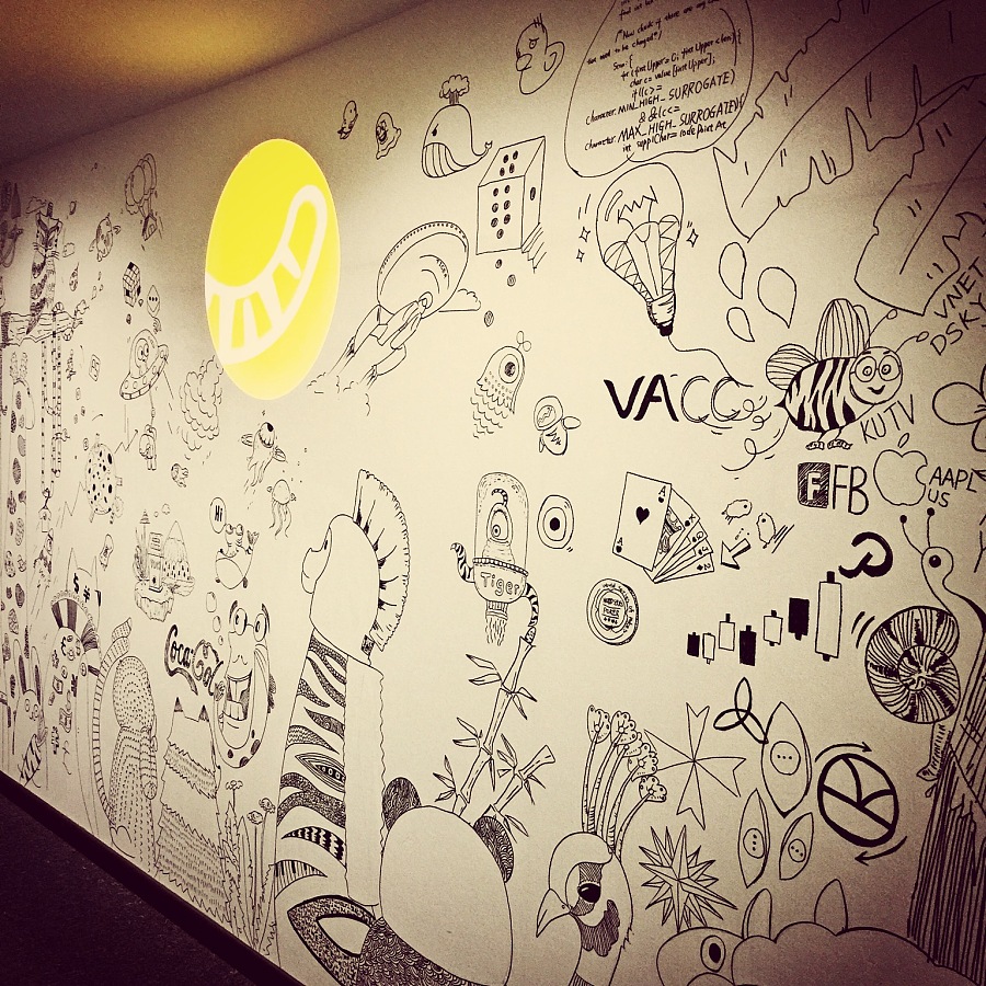 一面白墙 给自己一次逃离平庸世界的机会|涂鸦/潮流|插画|明江 - 原创