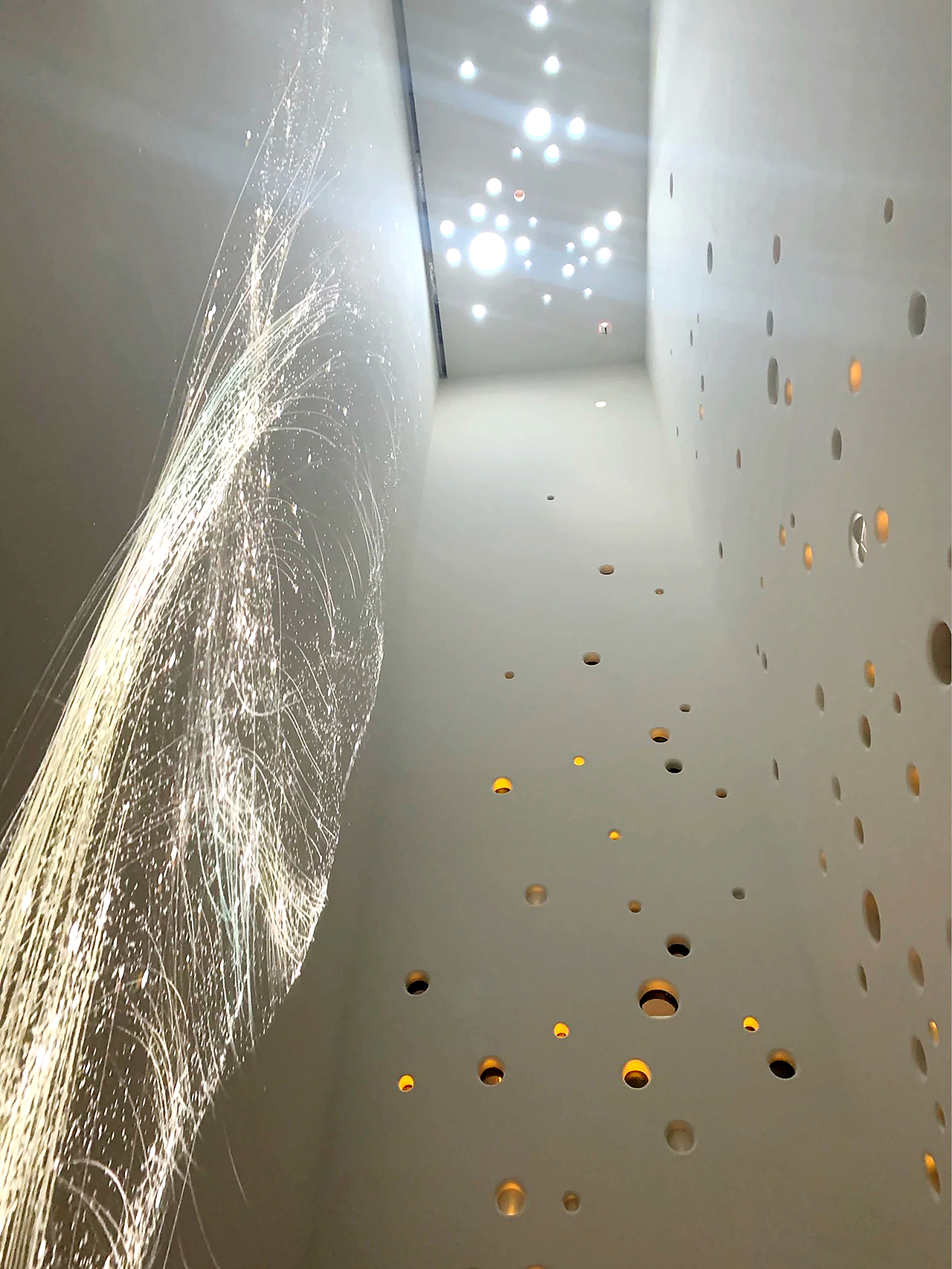 案例分享 | ALBAR 全国第一高沉浸式数字美学中庭