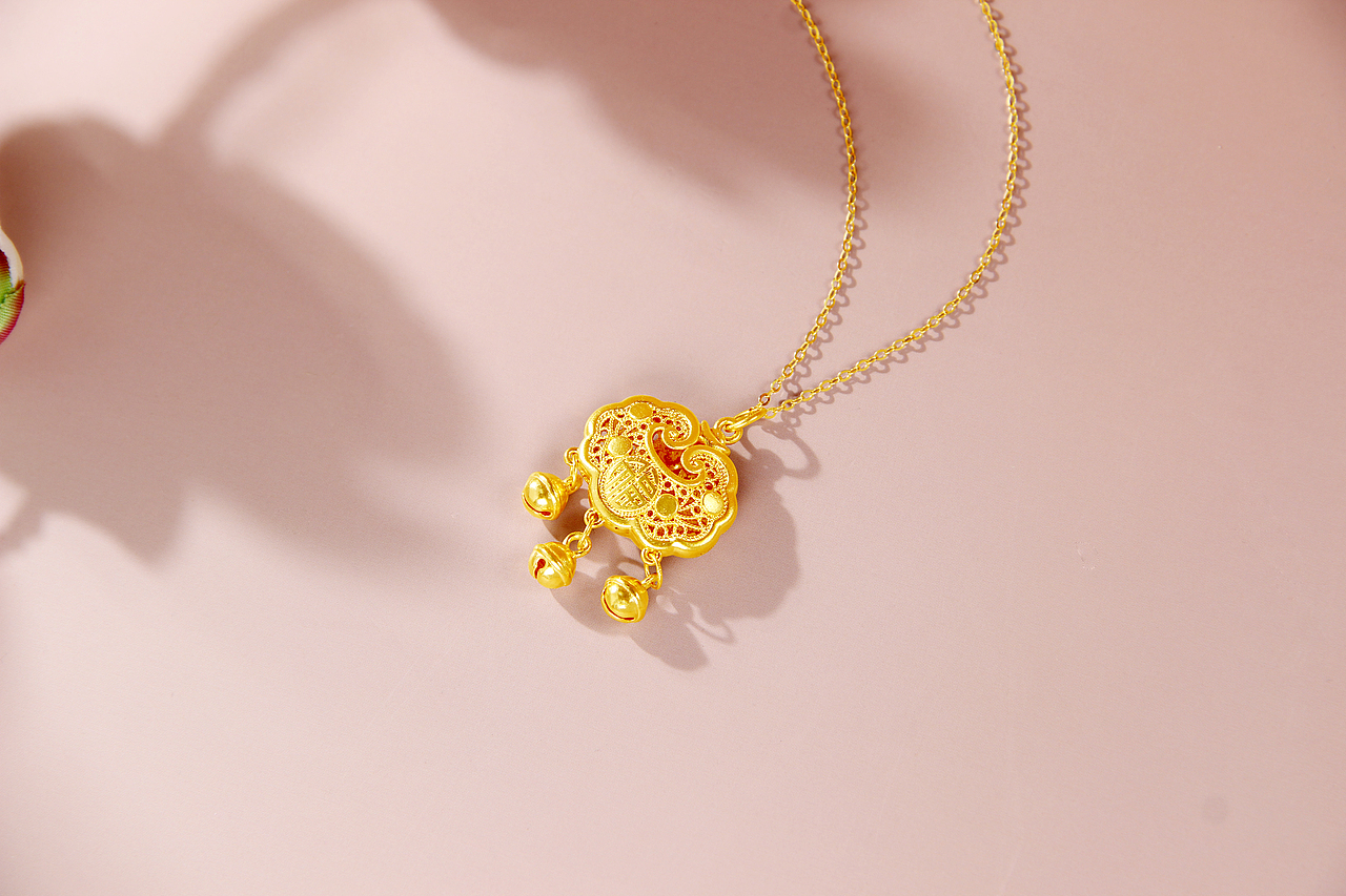 足金铃铛长命锁