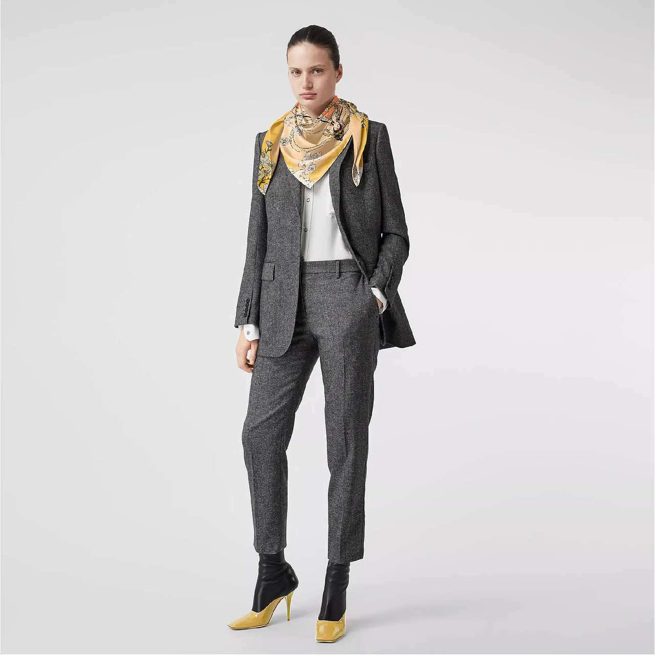 滁州文创-金蕊玉瓣丝巾礼盒（图ZMjA4OTAwODM2） - 生活用品 - 站酷设计师鱼尾vivi原创素材 - 站酷ZCOOL