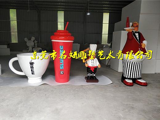 西式餐厅迎宾人物卡通玻璃钢厨师雕塑厂家