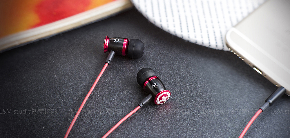 数码产品摄影-耳机（图ZNzQyNzEzMjQ=） - 产品摄影 - 站酷设计师龙门视觉原创素材 - 站酷ZCOOL