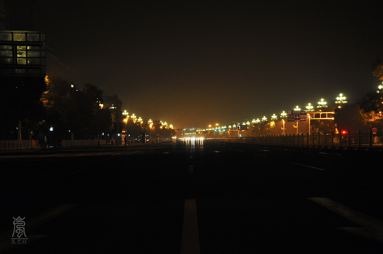 灯火辉煌,十里长街