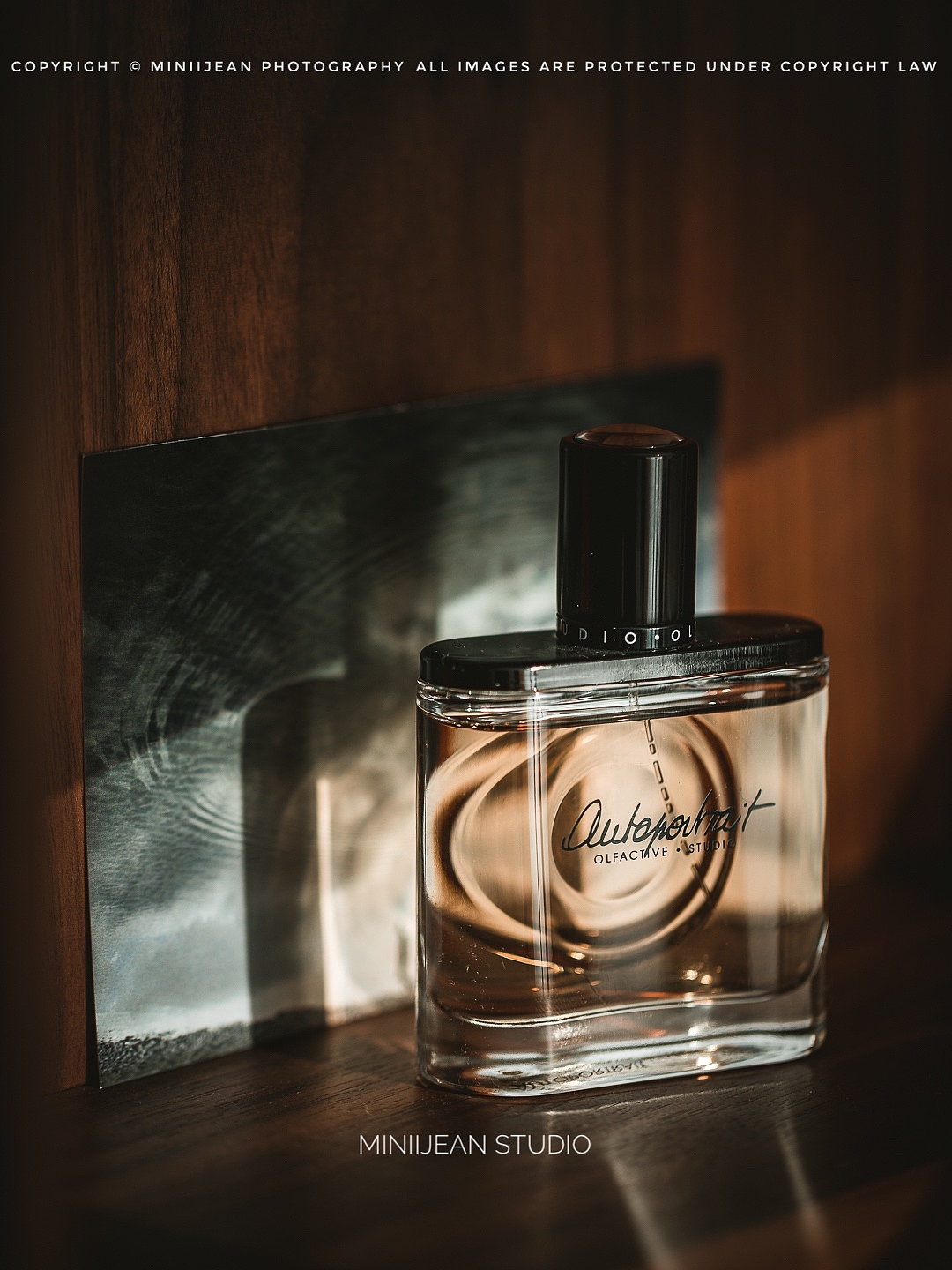 木质调香水|autoportrait 自画像