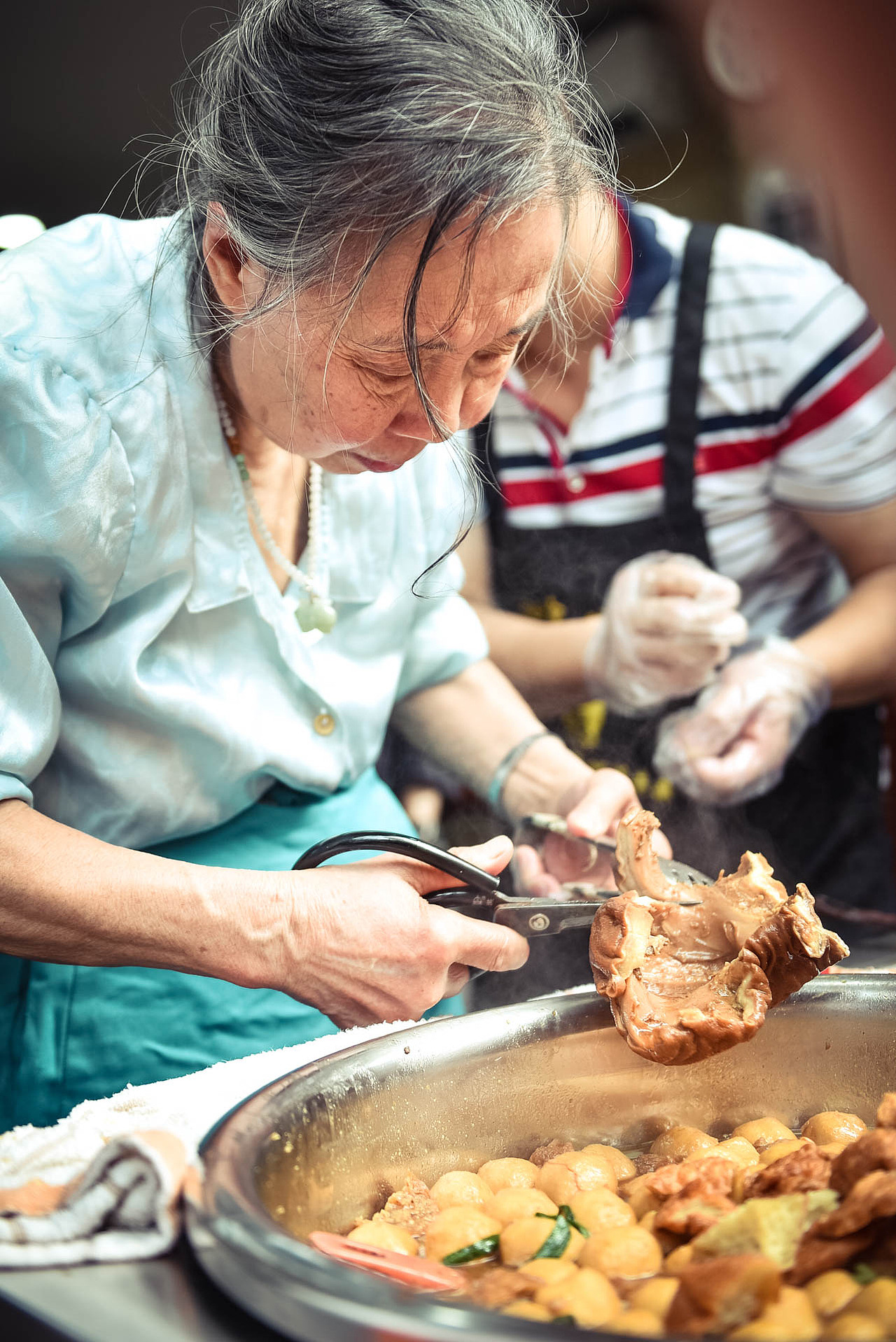 阿婆牛杂（图ZMTU0MDgxNjUy） - 人像摄影 - 站酷设计师Guylee原创素材 - 站酷ZCOOL