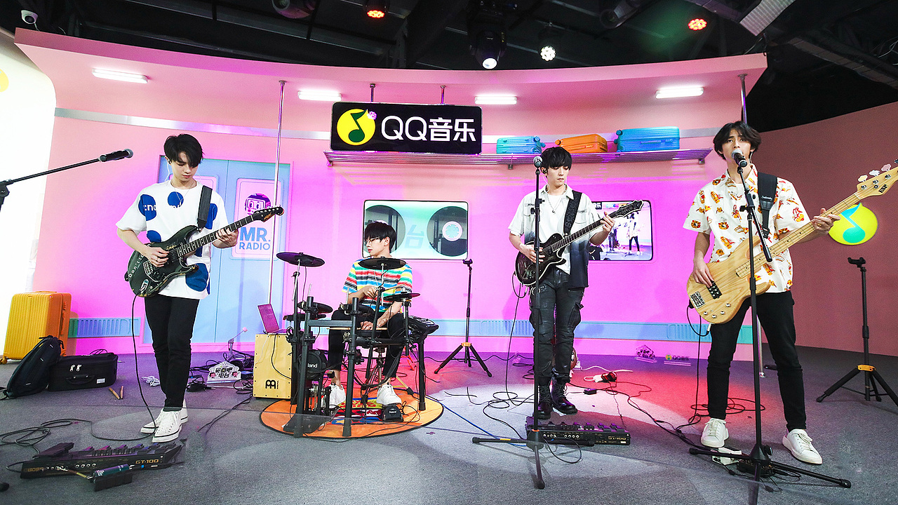 QQ音乐《见面吧电台》第二季（图ZMTc4NzQ0OTM2） - 品牌 - 站酷设计师一逃跑的木偶一原创素材 - 站酷ZCOOL