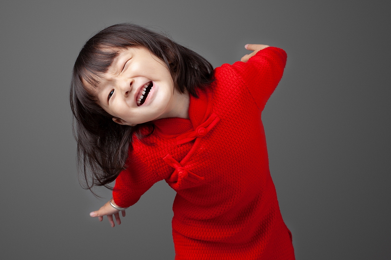 女儿---红（图ZMTk5OTg4Mjgw） - 人像摄影 - 站酷设计师于力洋原创素材 - 站酷ZCOOL