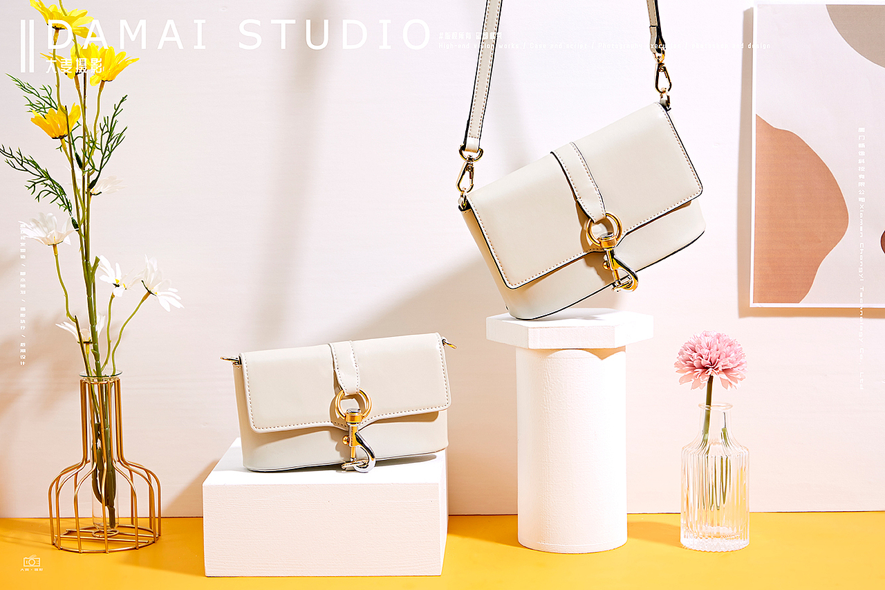 大麦摄影×女包拍摄 简约清新且干练 空间撞色风