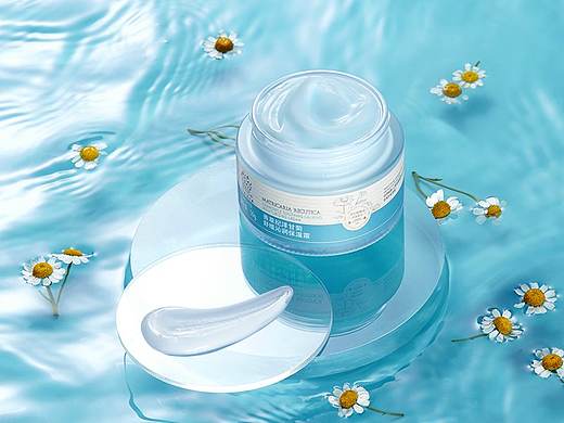 护肤品场景拍摄（个人主页-ZNTAyMDIyODA=） - 产品摄影 - 站酷设计师mymmoom原创素材 - 站酷ZCOOL