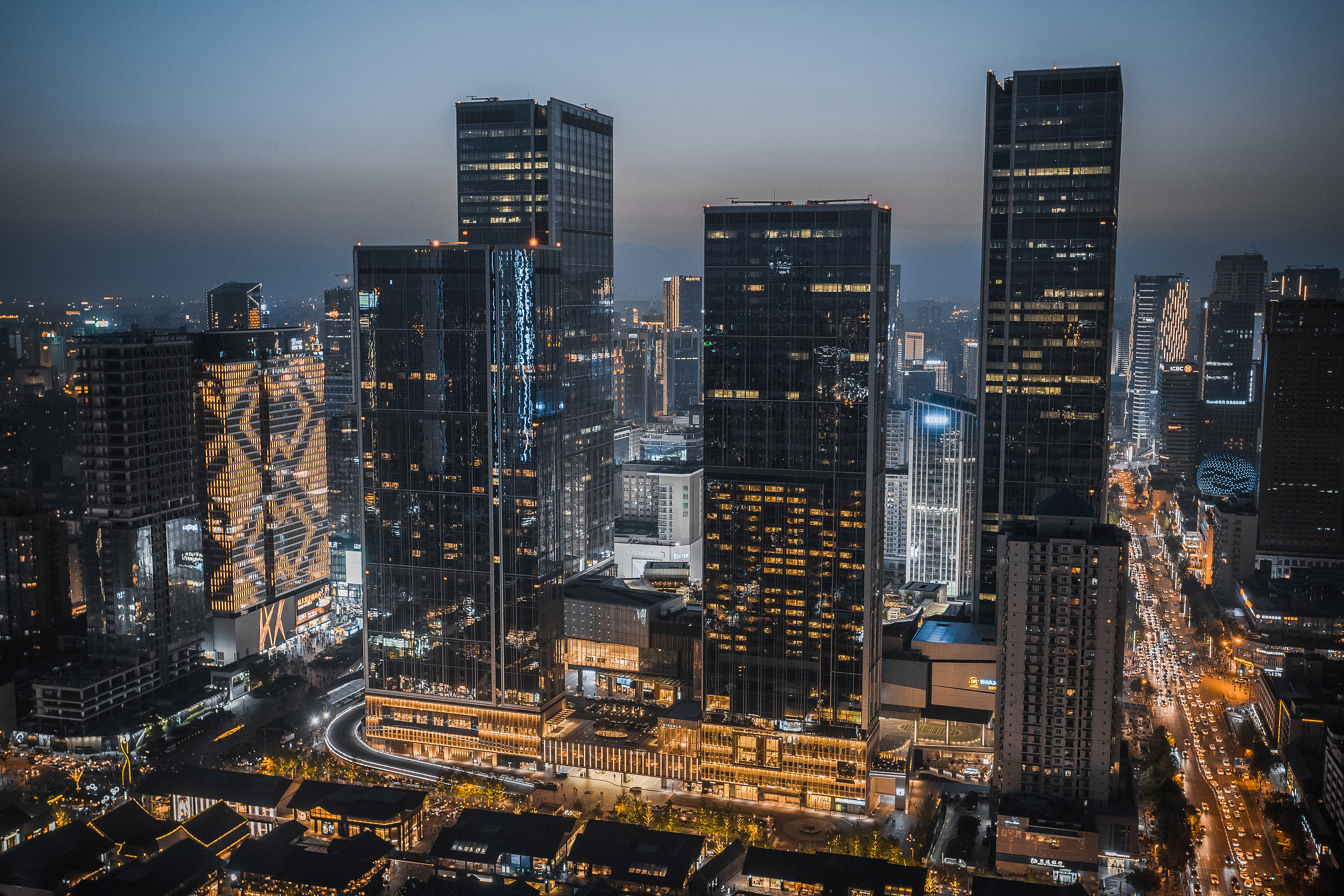 成都爬楼rooftop|摄影|人像摄影|shen_jp - 原创作品 - 站酷 (zcool)