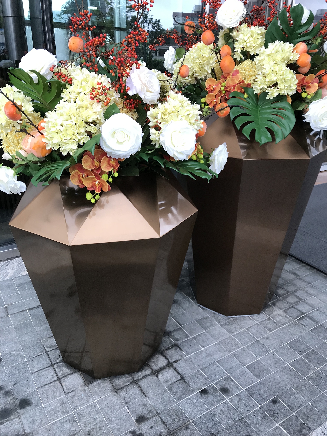 成都城市广场景观不锈钢艺术花钵 金属异形花箱（图ZMjQ2MDU5ODQ0） - 其他工业/产品 - 站酷设计师Z35581775原创素材 - 站酷ZCOOL