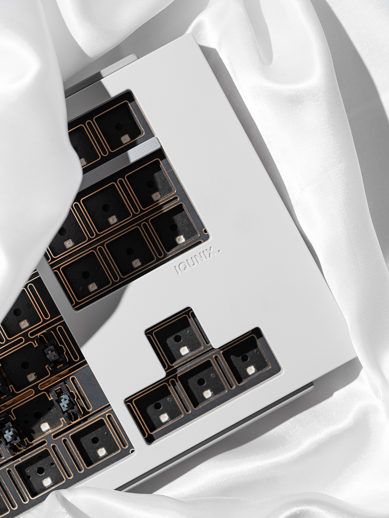 IQUNIX Nature 80 机械键盘（图ZMzY2MDEzNDI0） - 产品摄影 - 站酷设计师ShouziVision原创素材 - 站酷ZCOOL