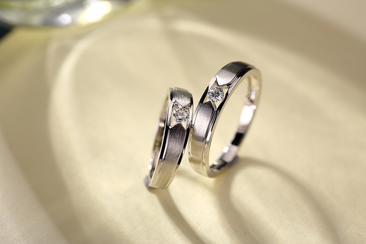 情侣对戒（图ZMTA4NDMyOTQ4） - 产品摄影 - 站酷设计师大菠萝忄原创素材 - 站酷ZCOOL