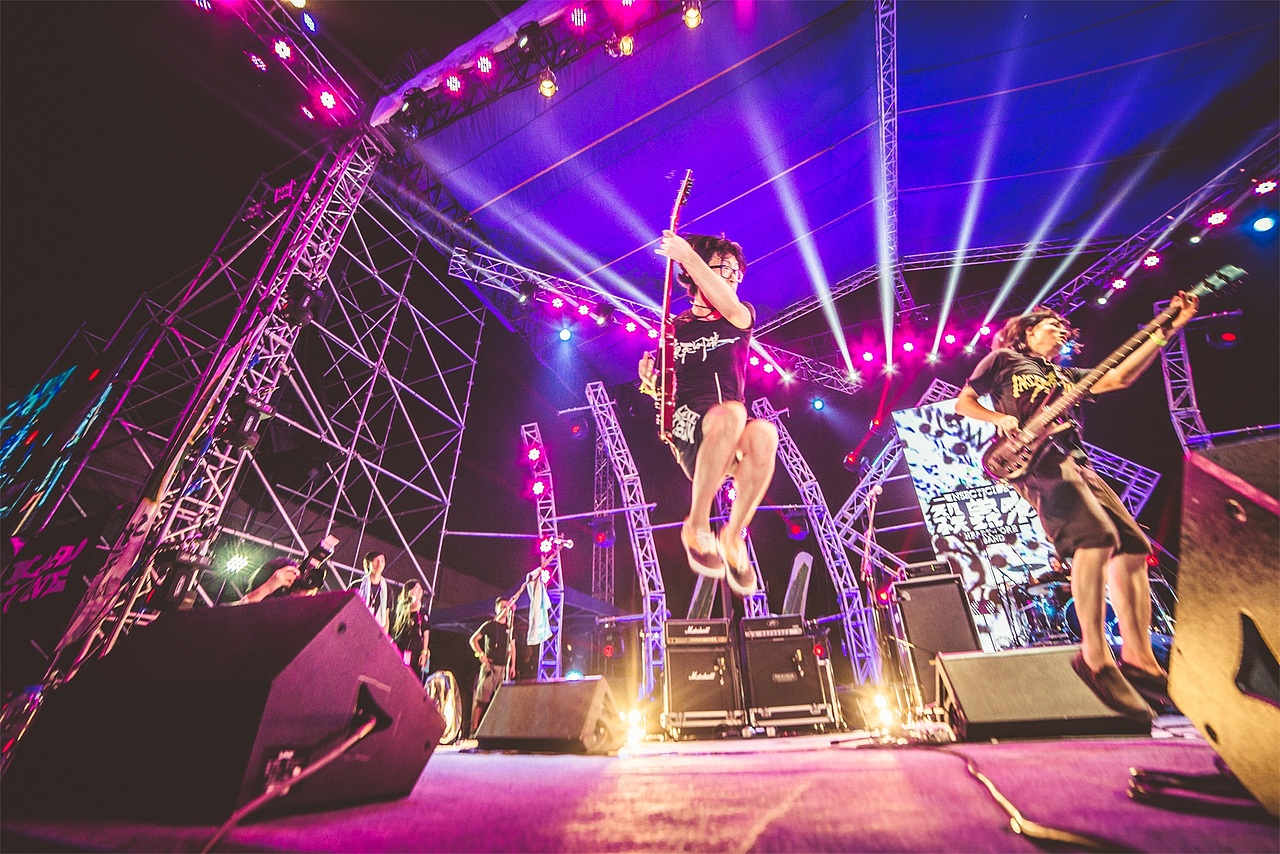 美丽南方音乐节（图ZMjA3MjUyMTI=） - 人像摄影 - 站酷设计师凹凸蜀黍原创素材 - 站酷ZCOOL