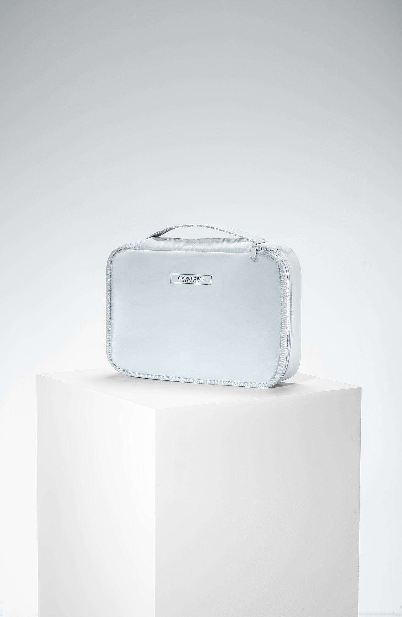 化妆包拍摄（图ZMTUzOTMwOTMy） - 产品摄影 - 站酷设计师摄影师三藏原创素材 - 站酷ZCOOL