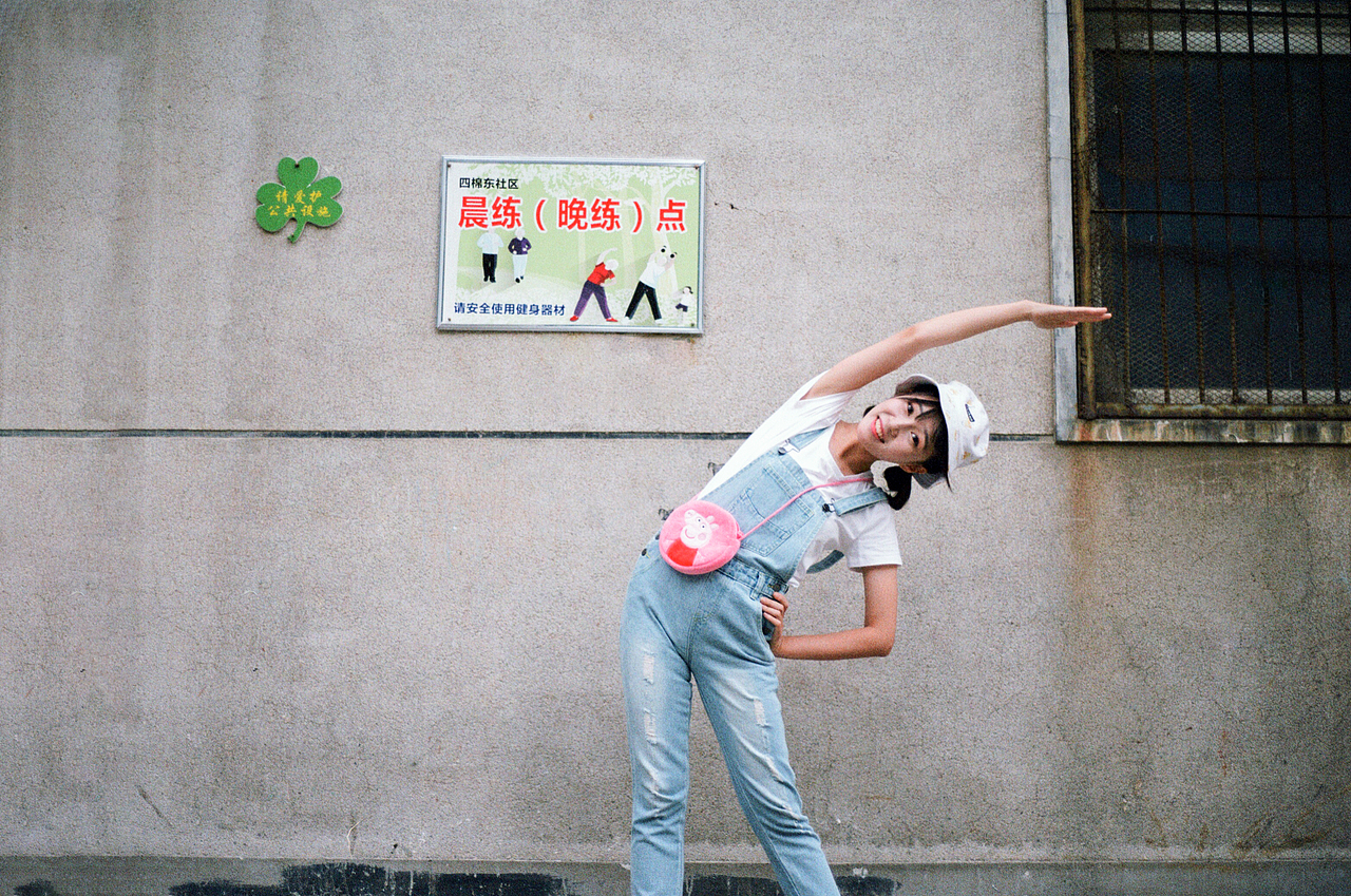 发展体育运动 增强人民体质