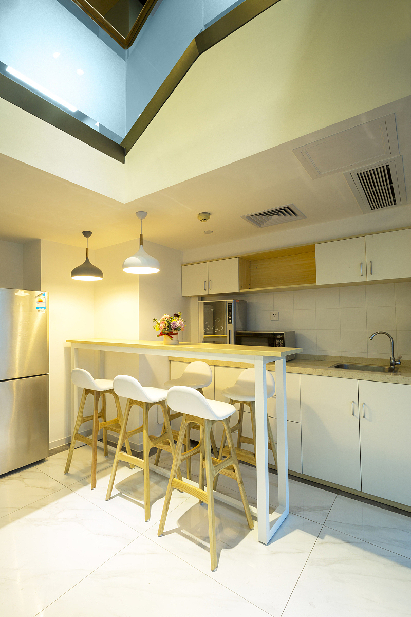 广州供电局财务中心办公室设计