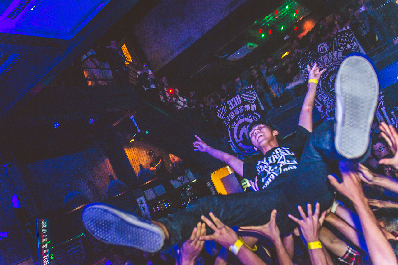 330金属音乐节广州站（图ZMjE4MTUzMzY=） - 人像摄影 - 站酷设计师凹凸蜀黍原创素材 - 站酷ZCOOL