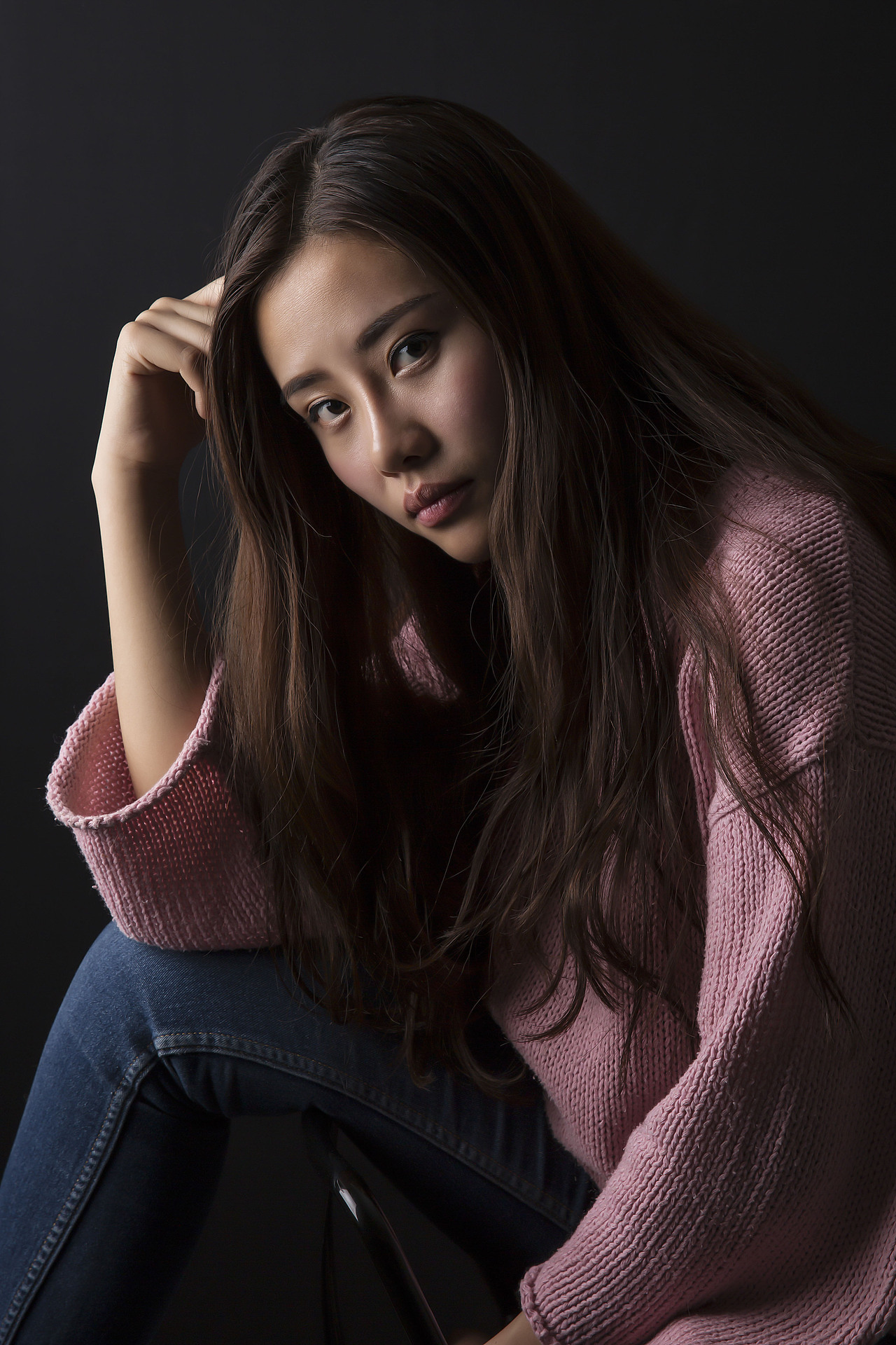 影棚人像（圖ZOTIyODEwNDA=） - 人像攝影 - 站酷設計師李屹倬原創(chuàng)素材 - 站酷ZCOOL