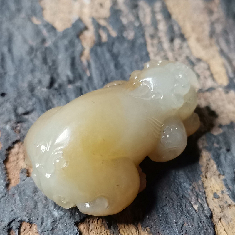 象原玉雕和田玉且末糖白玉手工貔貅