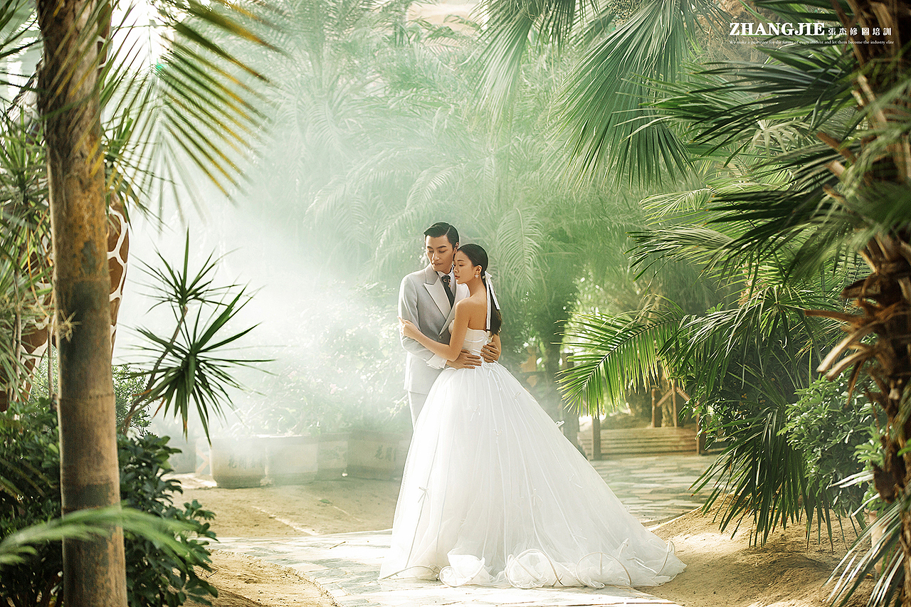 树荫中（图ZMjgxNzI4NDQ4） - 人像摄影 - 站酷设计师张杰修图培训机构原创素材 - 站酷ZCOOL