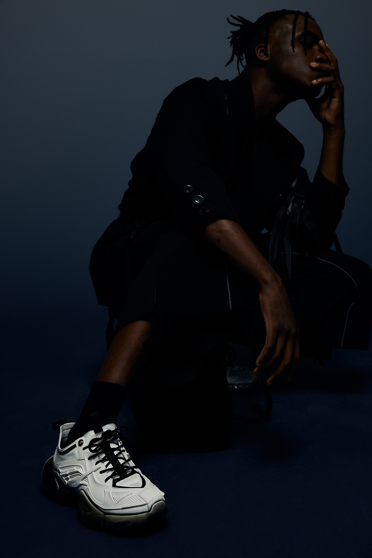 OGR机甲鞋形象大片拍摄（图ZMjU3NjYwMzg4） - 时尚/艺术摄影 - 站酷设计师梅见风mads原创素材 - 站酷ZCOOL