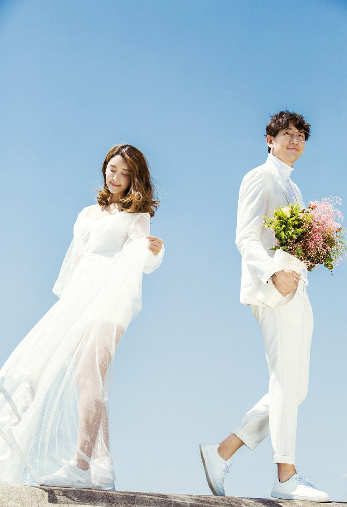 青岛约拍 旅拍 跟拍 婚纱照（图ZMTc1NDE4MjMy） - 人像摄影 - 站酷设计师伯爵奕尚旅拍原创素材 - 站酷ZCOOL