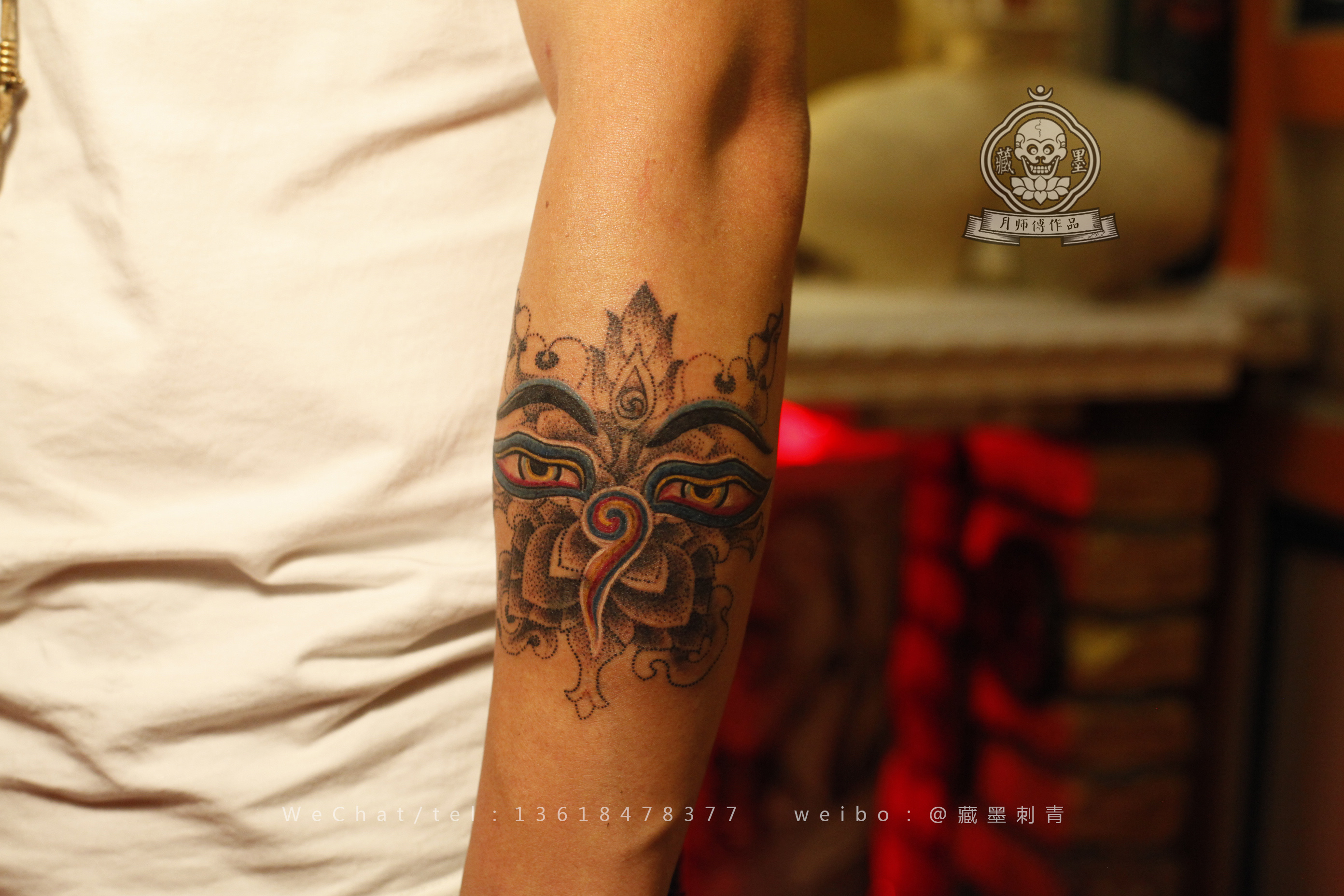 武汉牛先生手背上的新传统风格鬼武士纹身图案 - 武汉纹彩刺青